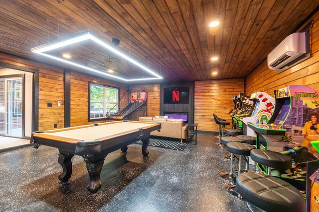 Fox Meadow Lodge — Sevierville, TN
