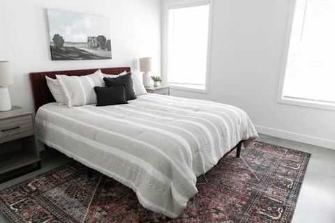 New Construction Duplex Great Location Sleeps 6