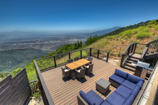 Skyline Views | Pet Friendly | 3BR
