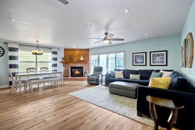 Mission Beach Professional Suite | Monthly Stays