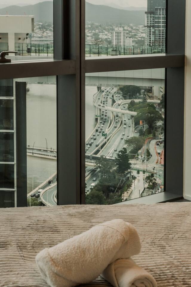 The Marquee Suite - Your Private Cinema Above BNE - Apartment — Brisbane City, Queensland
