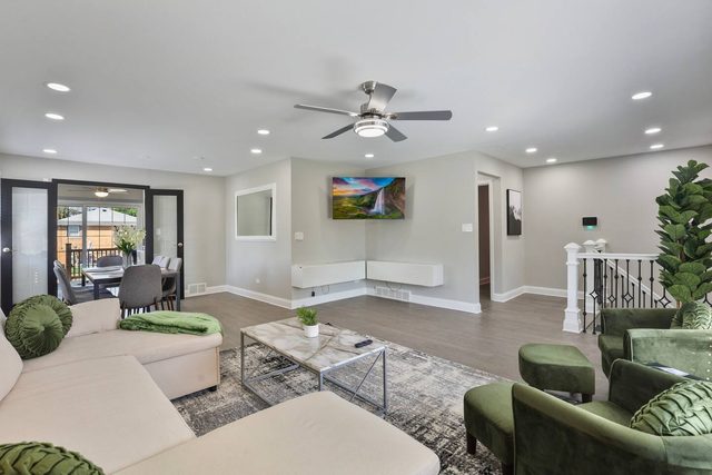 Bougie Brookfield - 4BR - 2BTH Spacious Home + Bar