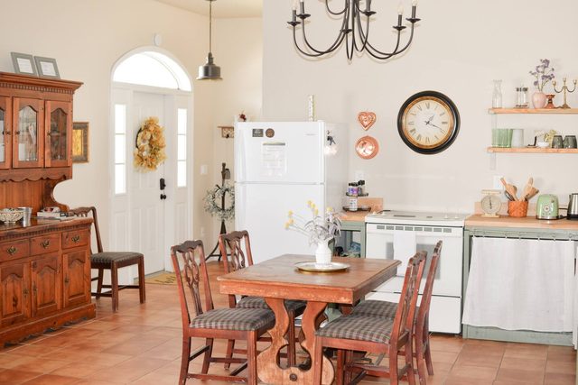 Rustic French Retreat
•Near the Caverns — New Market, VA