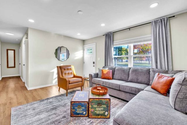Rose: NEW 4BR - 2 BT Ranch House