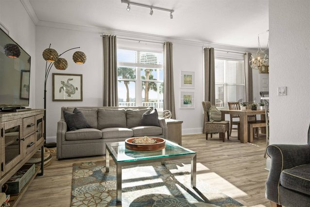 Dock of the Bay - Walk Everywhere • Harbor Views • 2 King Suites