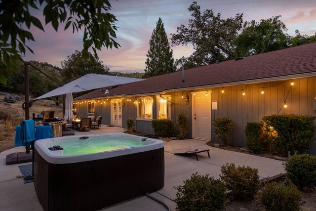 Moonrise Retreat, SPA, Near Yosemite & Bass Lake
