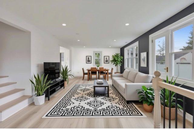 Oakley: 3BR - 2.5BT Home w/ main level B+B