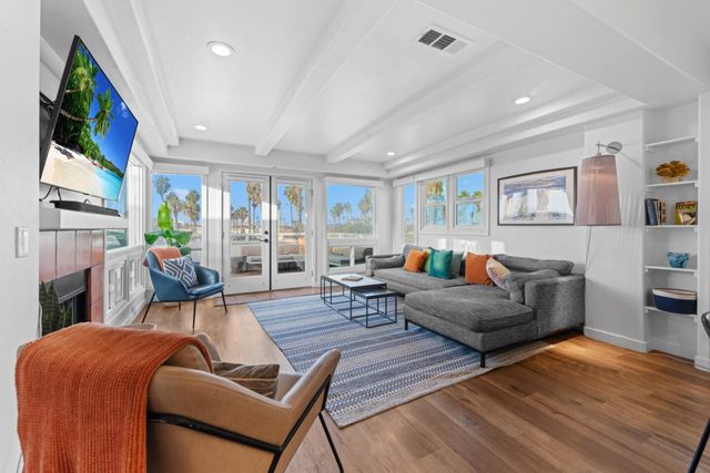 Ocean View Beach House ★Parking | Steps to Sand — San Diego, CA