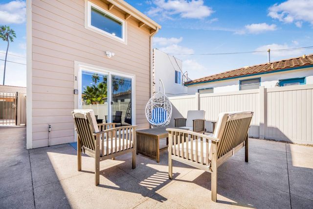 Boho Loft Ocean Beach - Seeps 3 - Patio/Parking/AC — San Diego, CA