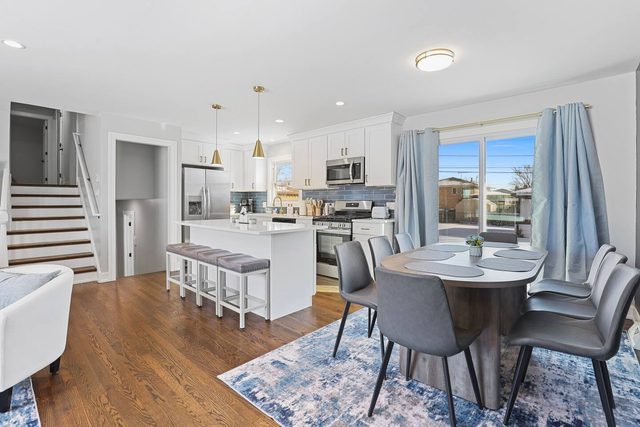 Nobu: 4BR - 3BA with Shuffleboard — Burbank, IL