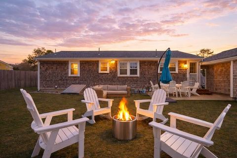 Close to Beach & Dining - Games & Firepit — Dennis, MA