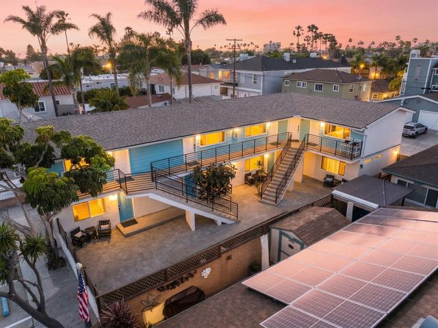 Pacific Tides -Entire Building Sleeps 36- Parking — San Diego, CA