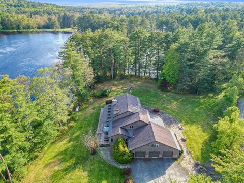 Gorgeous Private Lakefront Estate w/HotTub, Kayaks