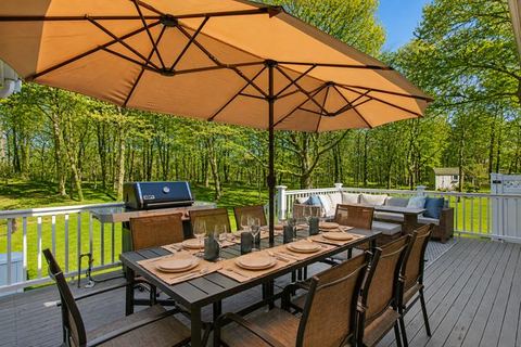 Central Location-Spacious Deck-Foosball — Harwich, MA