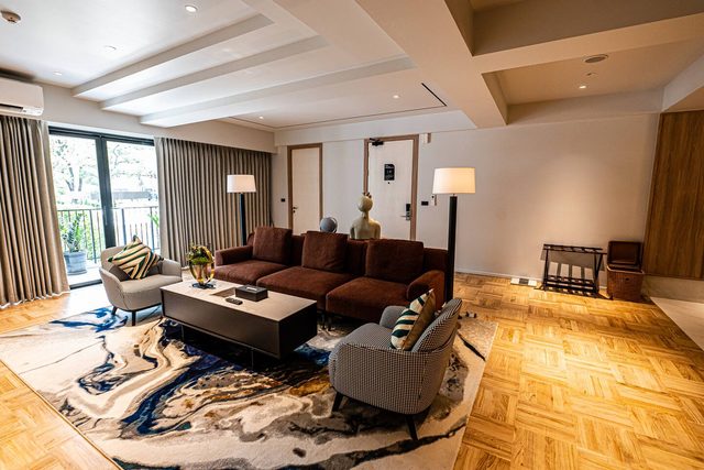 Floral Court Executive Residence | 213m², Breakfast Included, Shuttle