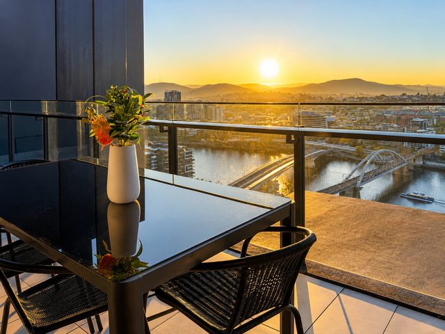 The Sunset Perch | Panoramic River Escape