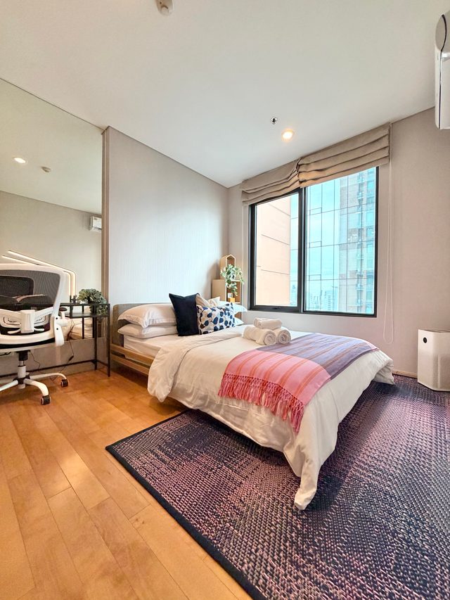Co-Property - Villa Asoke Pier-Side Studio | 3min to MRT, Sauna, Co-Working