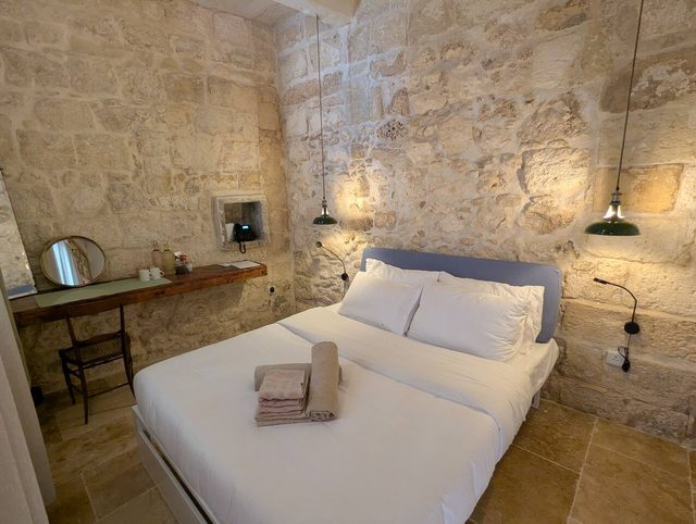 A private historic hideaway for one — walk to Mdina, breakfast included. — Rabat, Ir-Rabat