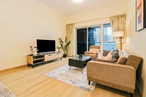 Dubai Marina 3BR near JBR Beach | Pool & Gym