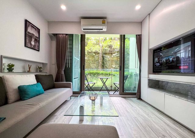 Ultimate Location Luxury Condo w/ Office in Nimman