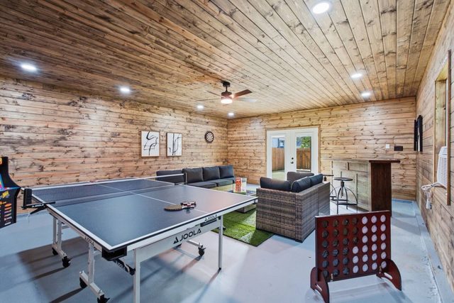 Hot Tub + 2 Kings | Near KY Horse Park | 3BR — Georgetown, KY