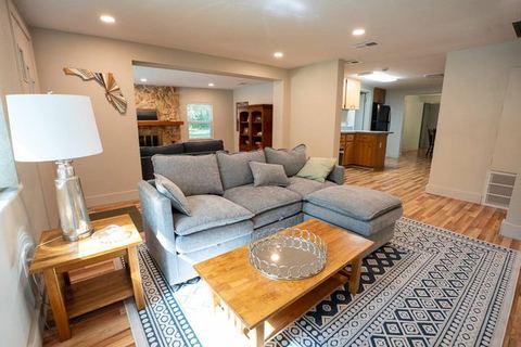 Home-O-Sassa: 5 Min to Boat Ramp, Homosassa FL