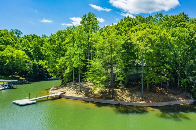 Your Lake Norman Cabin | Pet Friendly | Lake Front — Denver, NC