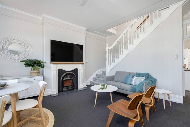 Boatmans Row Terrace -Walk 2 Beach - Free Parking — Newcastle East, New South Wales