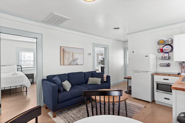 Kure Cabana*Cottages@Kure*Ocean View*Pool*Historic — Kure Beach, NC
