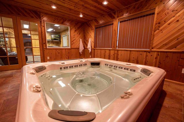 Blackham's Outback: Hot Tub, Sauna & Tennis Court — Mount Pleasant, UT