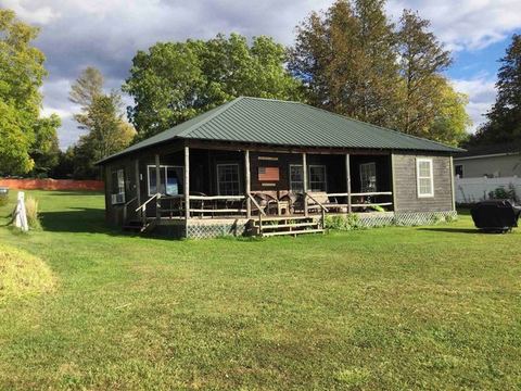 Vancie's Cottage — Grand Isle, VT