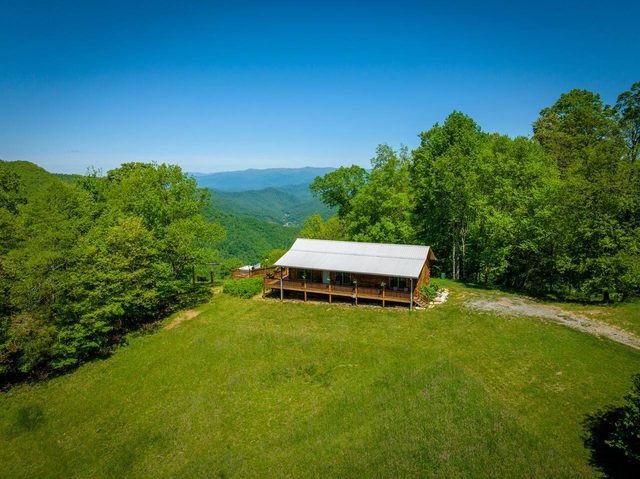 Big Bench High Cabin — Bryson City, NC