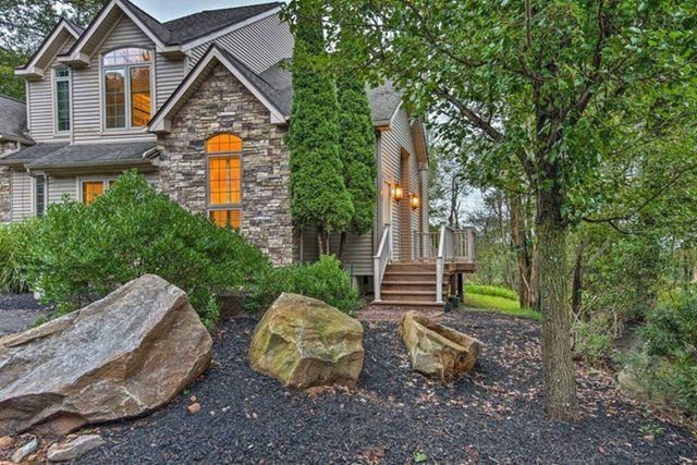 SummitWind*MountainsideVilla*Beach*Pool*Ski*Golf — Lake Harmony, PA