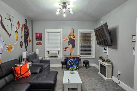 Sport Extravaganza | Near CP & SF | W/D| Pet OK