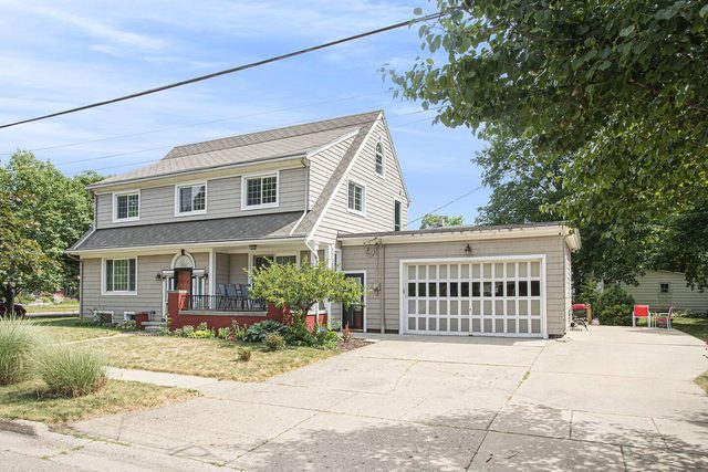 Sleeps 16+ • Spacious Home • Minutes from Kellogg — Battle Creek, MI