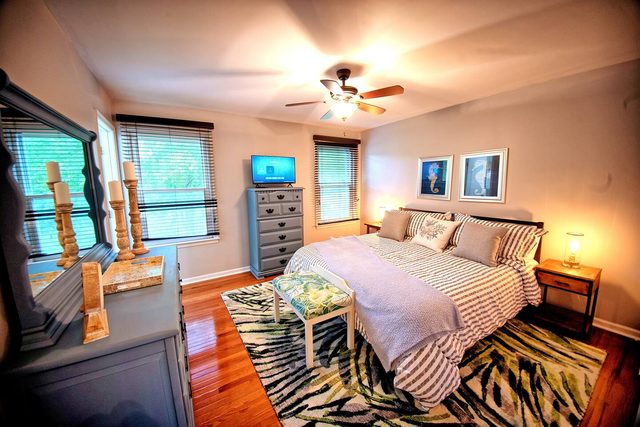 Relax on Kent Island in 3 Bedroom Home w/Waterview - Holiday Home