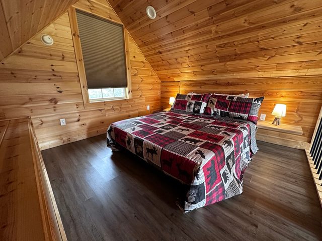Rustic Elegance, cabin in heart of Jonesborough, TN — Jonesborough, TN