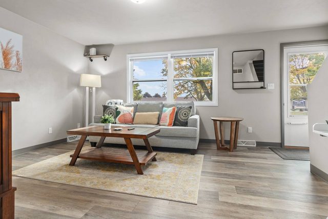 Appleton 2BR w/ Garage | Fully Equipped — Appleton, WI