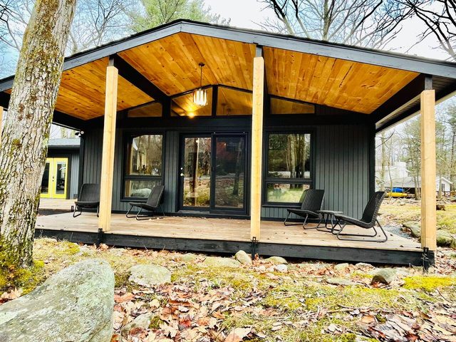The Love Shack-MidCenturyModern in the Poconos!