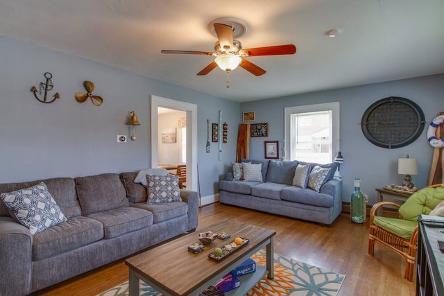 Norfolk 4BR Home Walk to Willoughby Beach