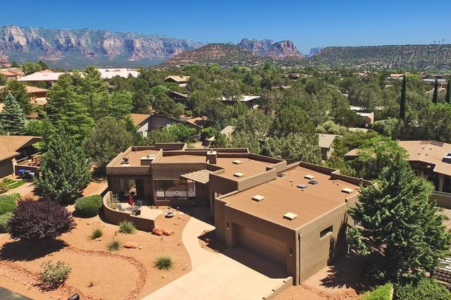 Beautiful Home Located in the Heart of West Sedona! Great Furnishings! Views!! - Flaming Arrow - S104