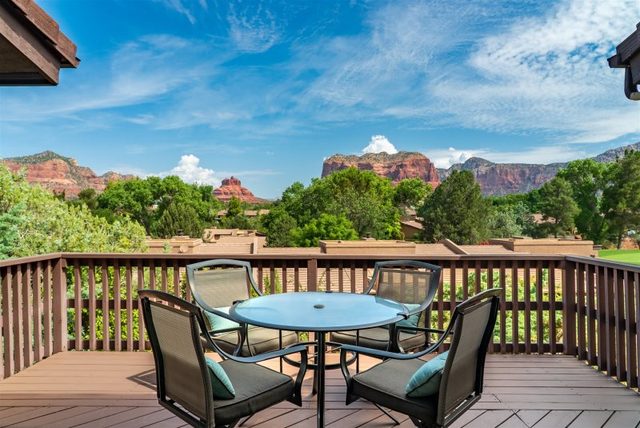Canyon Mesa County Club Townhome with Panoramic Red Rock Views! - Running Springs - S035