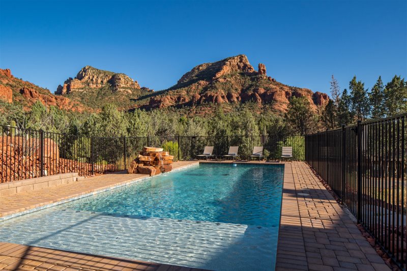 Breathtaking Luxury Home Basking in Sedona's Red Rock Mountains! Salt Pool, Hot Tub & Fire Pit!! Javelina House - S074