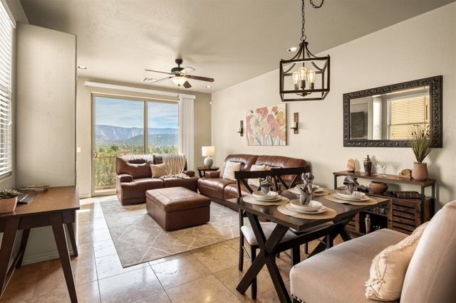 Relaxing Sedona Hiking HQ with a View! 2 Bedroom Townhome in West Sedona! Stargazer's Point - S101