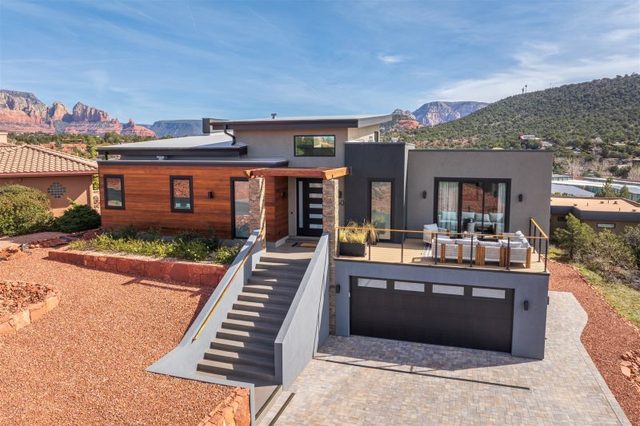 Hilltop Retreat Spectacular Red Rock Mtn Views! Adventure in the Lap of Luxury in this Beautifully Designed Modern Home!