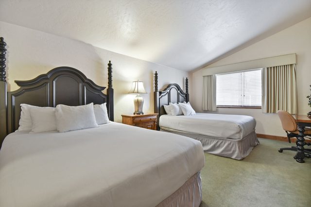Villa 3066 2 Queen Beds - 1 Bedroom 1 Bath No Kitchen