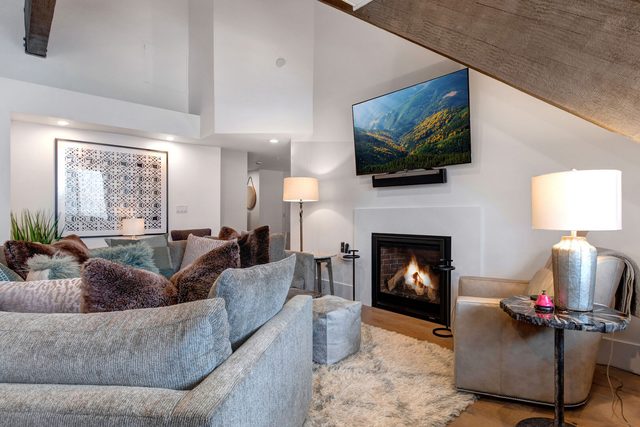Abode at Black Bear 306