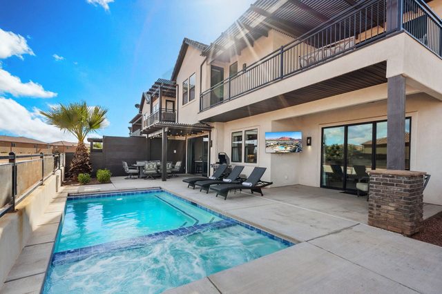 Escape to Paradise at Ocotillo Springs Resort