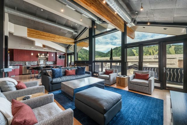 Royal Plaza Penthouse