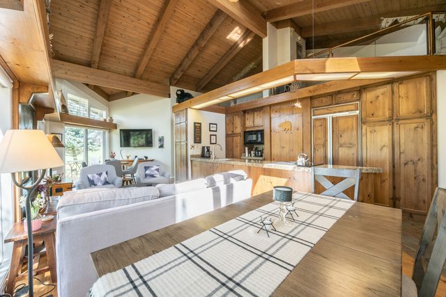Park City Lakeview Cottage 01